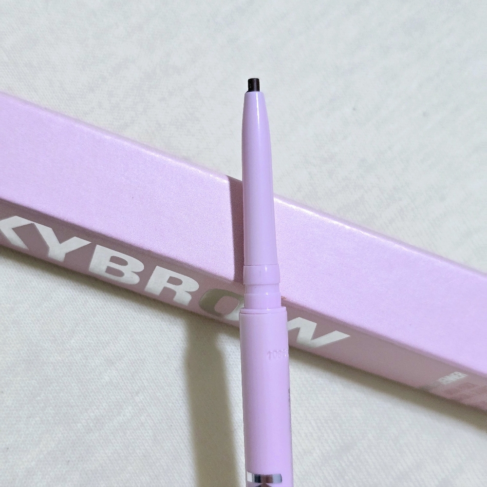 NEW! Kylie Jenner Kybrow Pencil in 004 Medium Brown 0.09 g